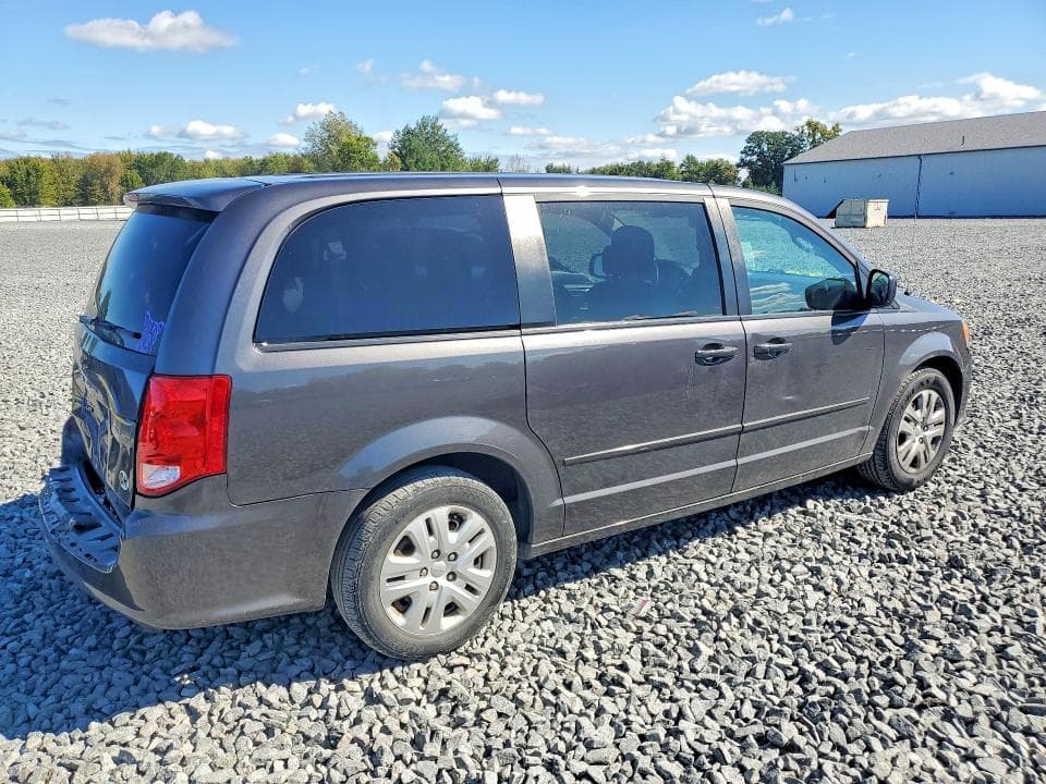 2017 DODGE GRAND CARAVAN SE 3