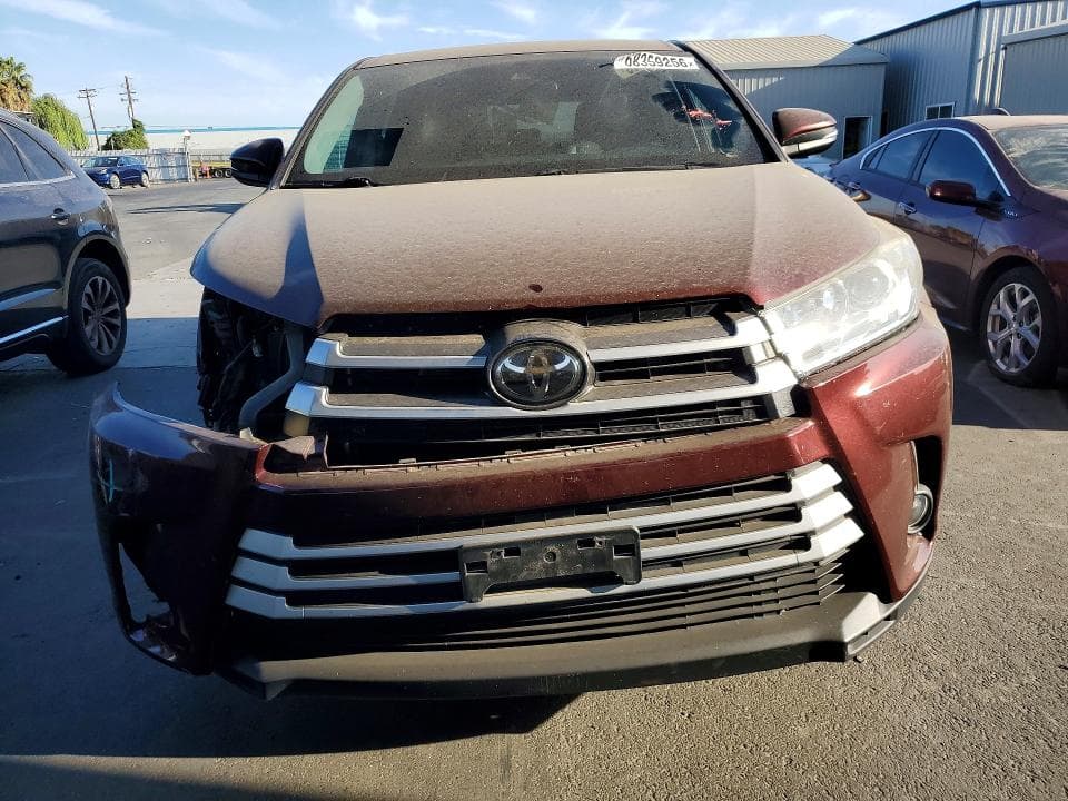 2019 TOYOTA HIGHLANDER LE PLUS 5