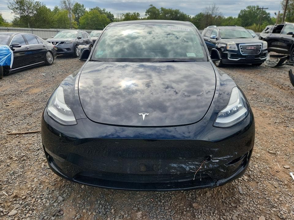 2022 TESLA MODEL Y 5