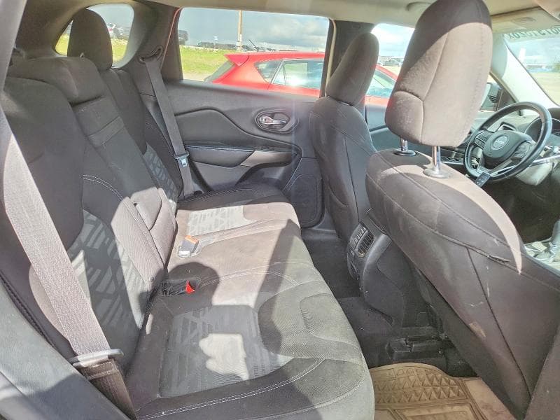2019 JEEP CHEROKEE LATITUDE 11