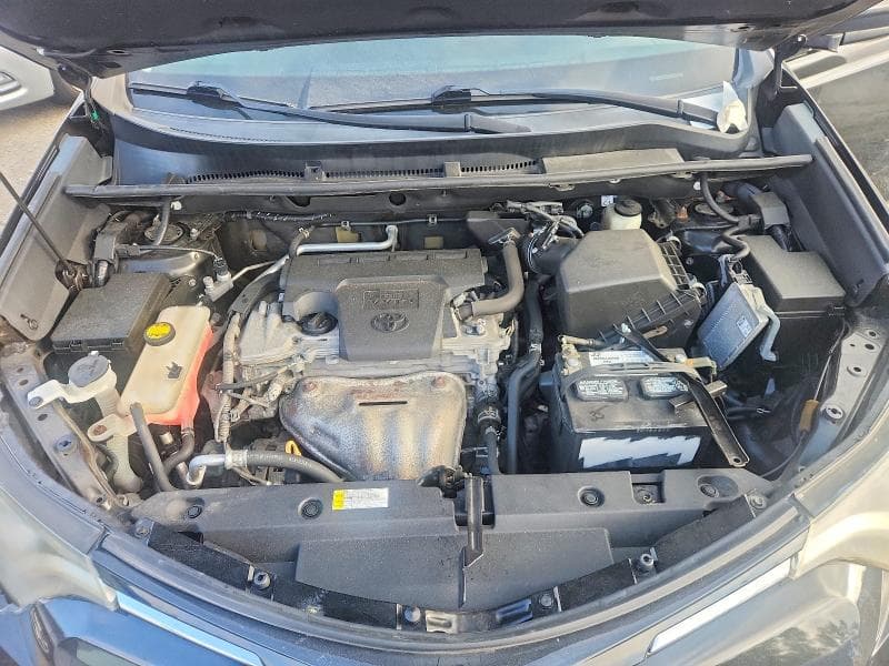 2017 TOYOTA RAV4 LE 12