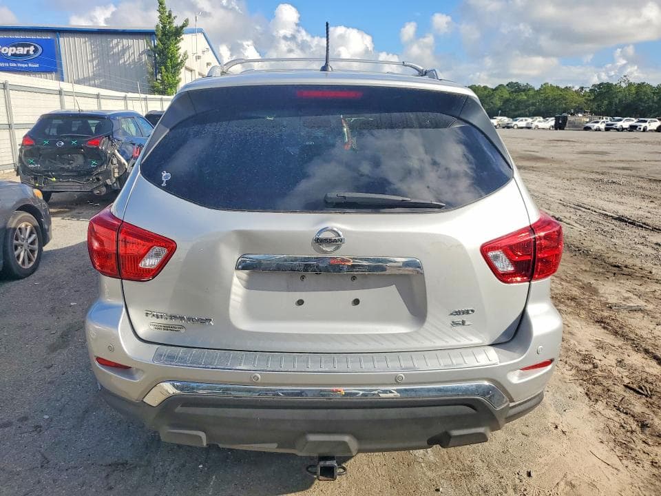 2017 NISSAN PATHFINDER SL 6