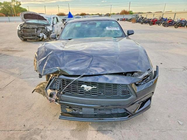 2025 FORD MUSTANG 5