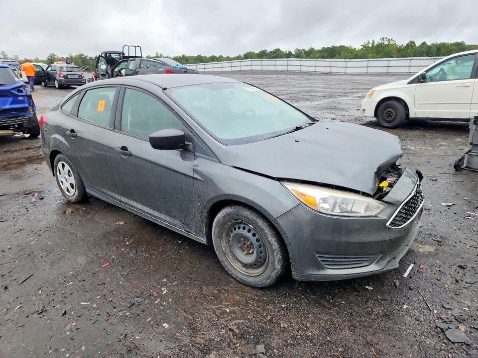 2017 FORD FOCUS S 4