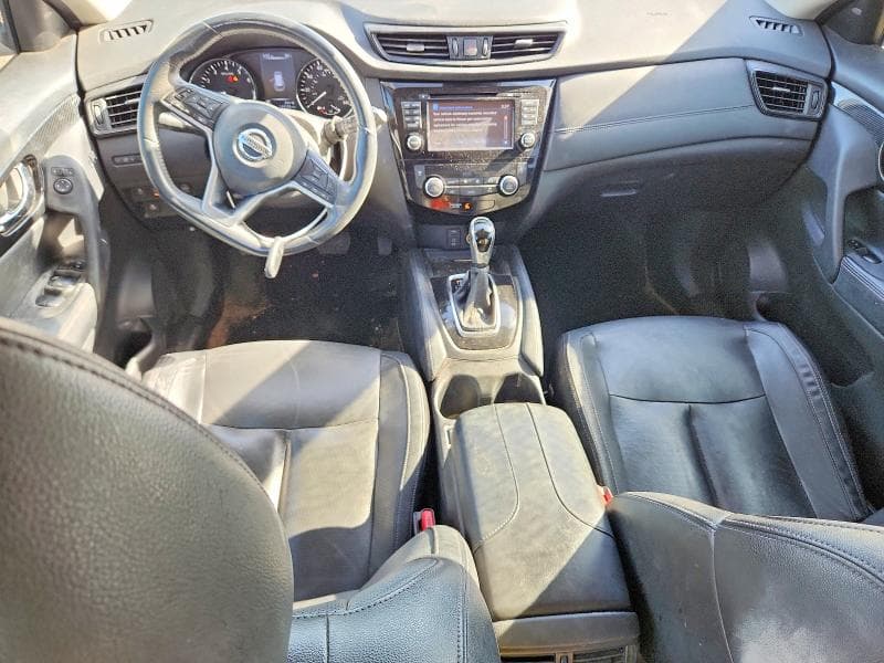 2017 NISSAN ROGUE SL 8