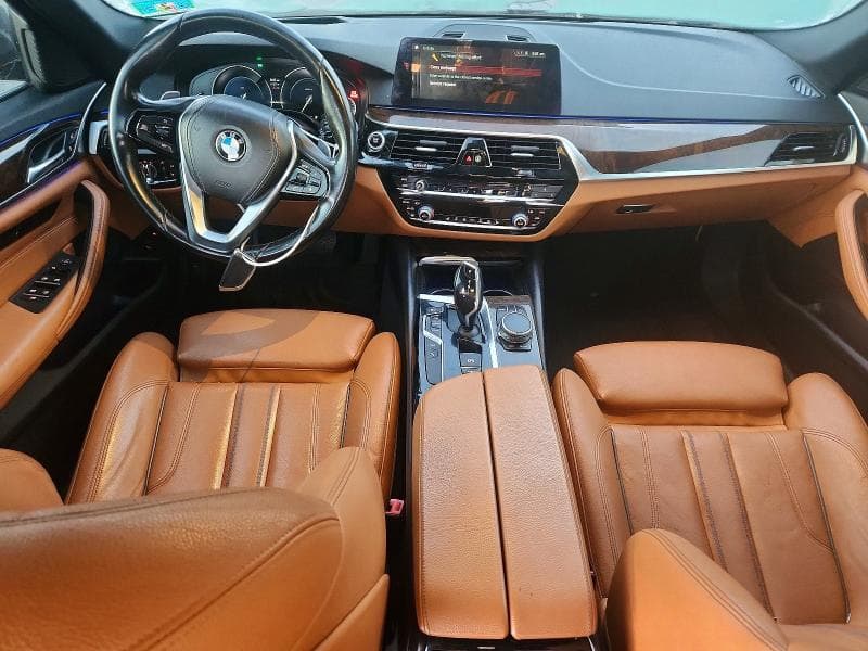 2018 BMW 530XE 8