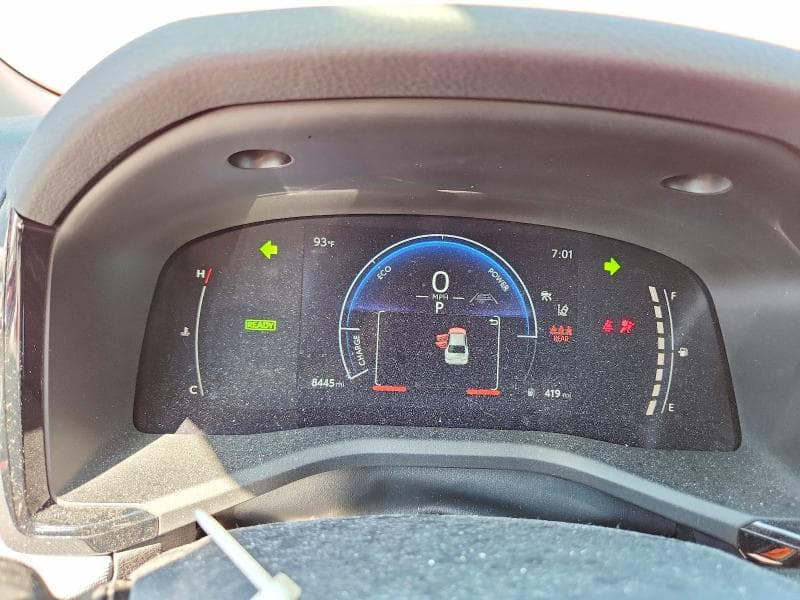 2025 TOYOTA CAMRY LE 9