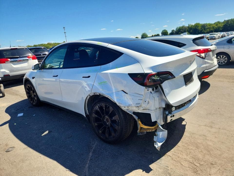 2023 TESLA MODEL Y 2
