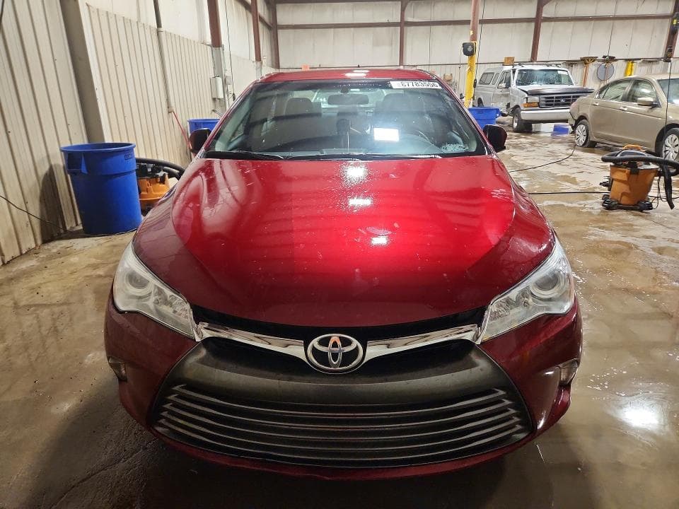 2017 TOYOTA CAMRY LE 5