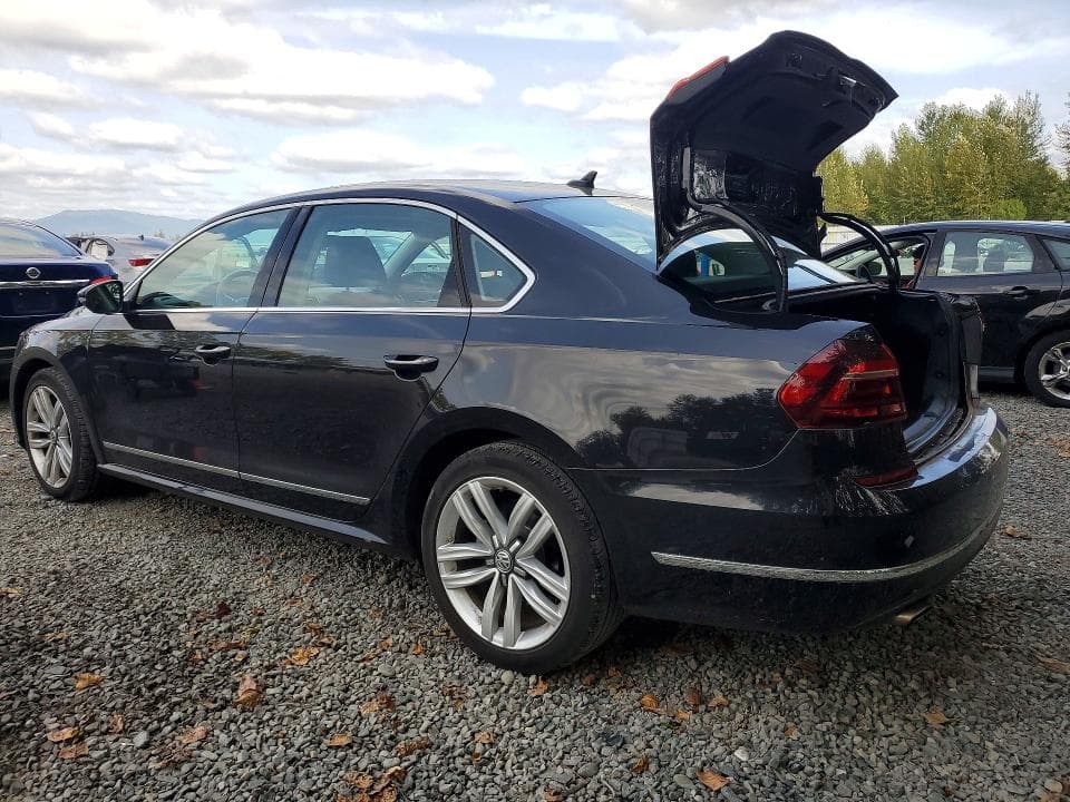 2017 VOLKSWAGEN PASSAT SE 2