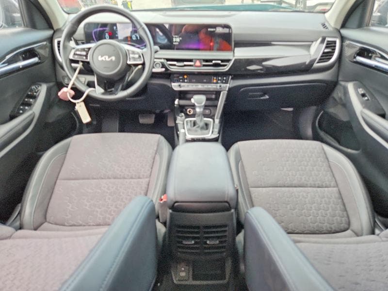 2025 KIA SELTOS S 8