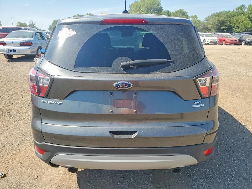 2017 FORD ESCAPE SE 6