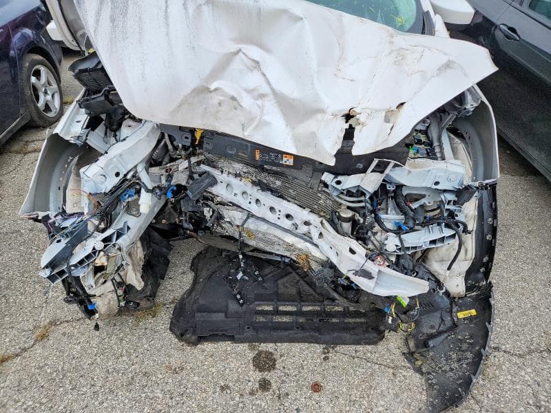 2018 FORD ESCAPE SEL 12