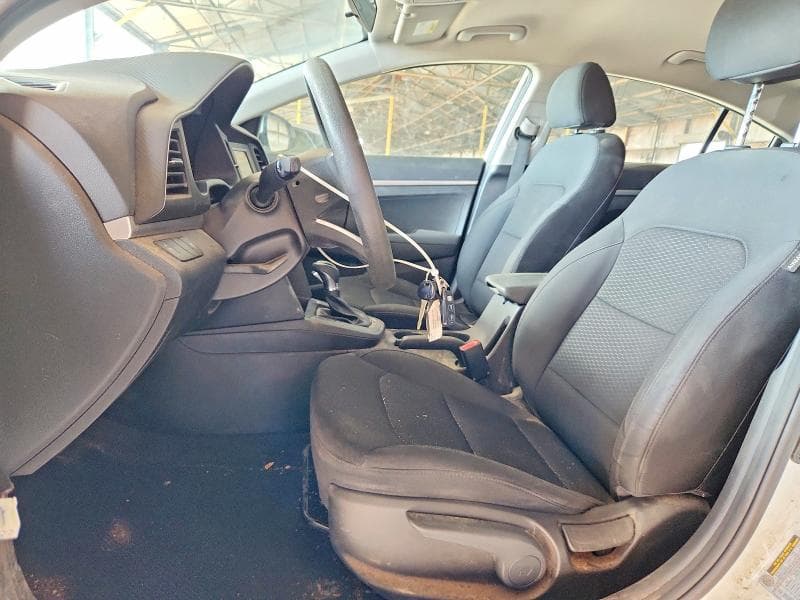2019 HYUNDAI ELANTRA SE 7