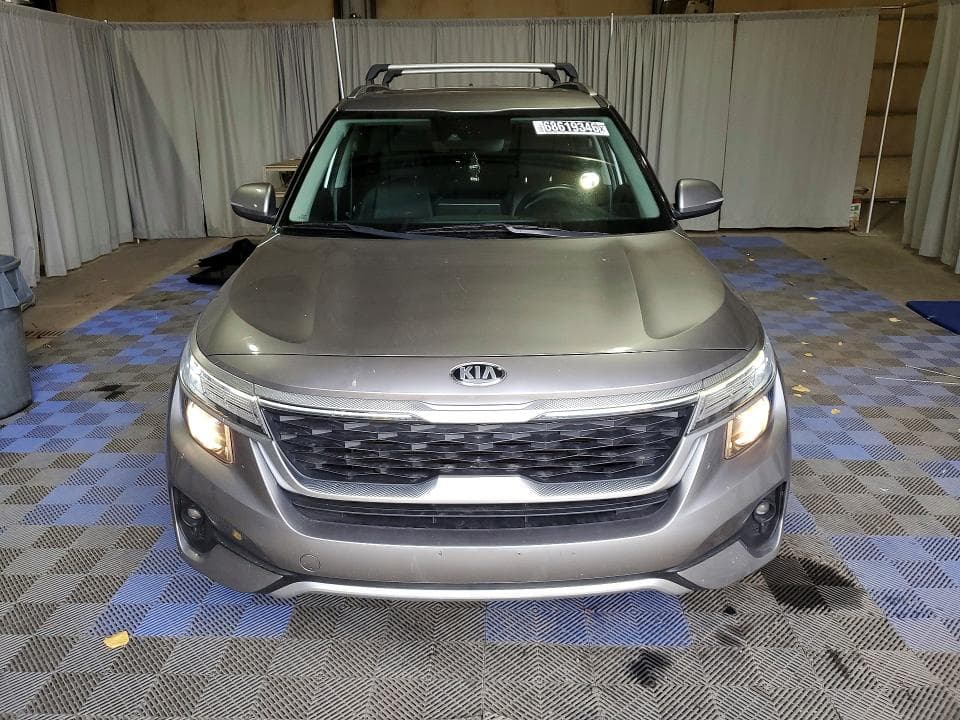 2021 KIA SELTOS EX 5