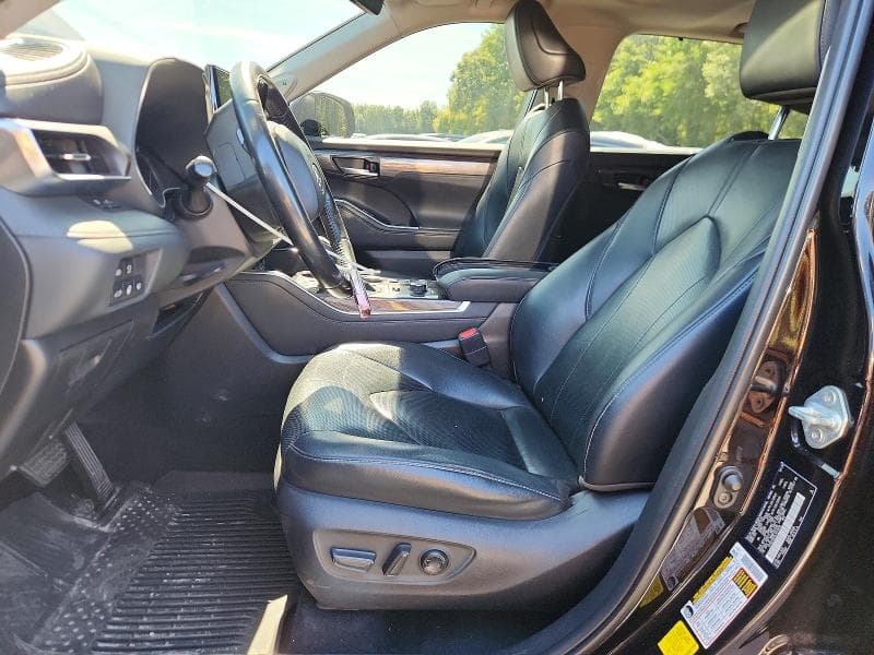 2020 TOYOTA HIGHLANDER LIMITED 7