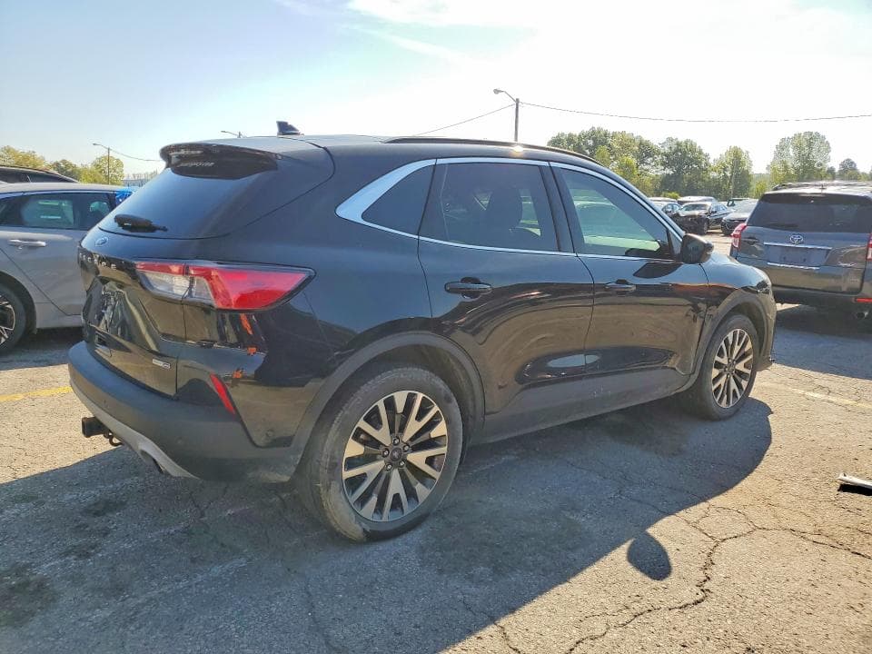 2020 FORD ESCAPE TITANIUM 3