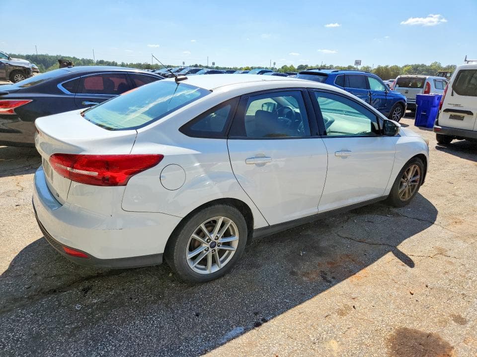 2017 FORD FOCUS SE 3