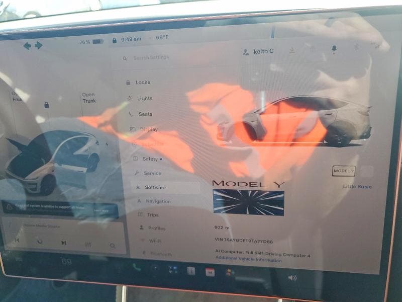 2026 TESLA MODEL Y 9