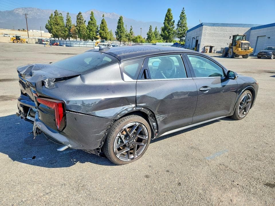 2025 KIA K4 GT LINE 3