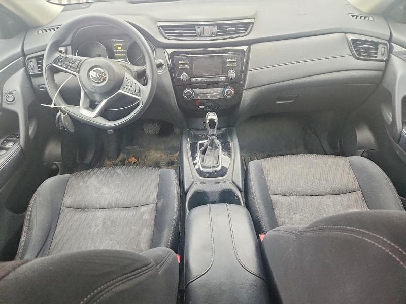 2017 NISSAN ROGUE SV 8