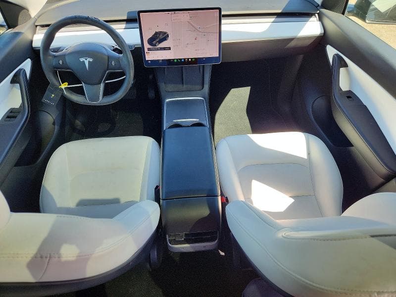 2021 TESLA MODEL Y 8