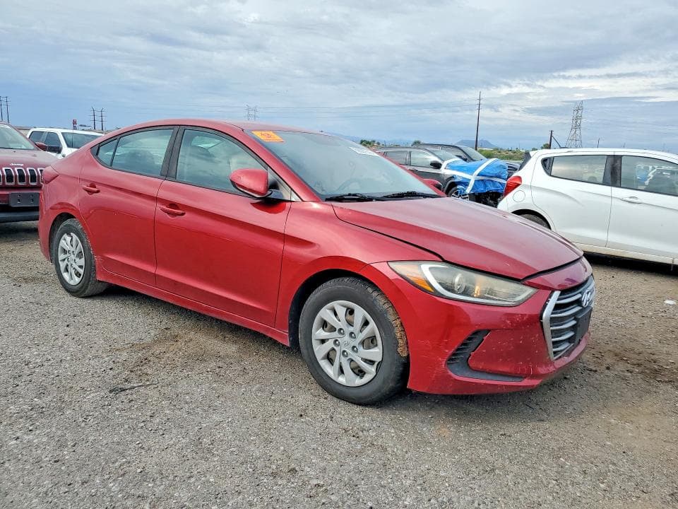 2017 HYUNDAI ELANTRA SE 4