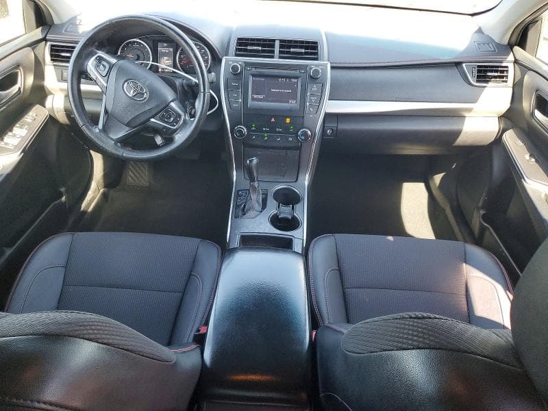 2017 TOYOTA CAMRY SE 8