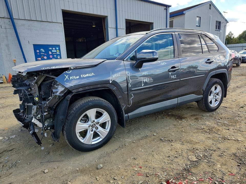 2019 TOYOTA RAV4 XLE - 1