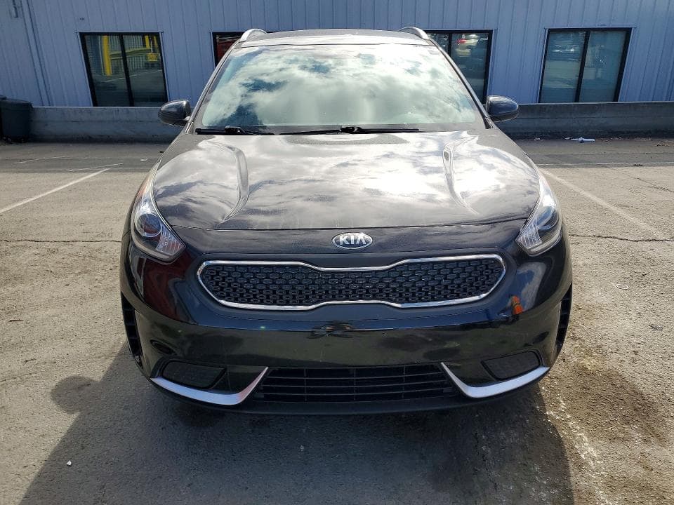 2019 KIA NIRO LX 5