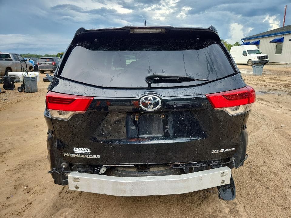 2017 TOYOTA HIGHLANDER XLE 6