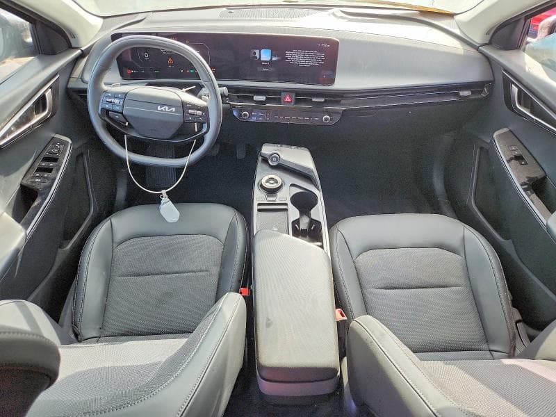 2025 KIA EV6 LIGHT LONG RANGE 8