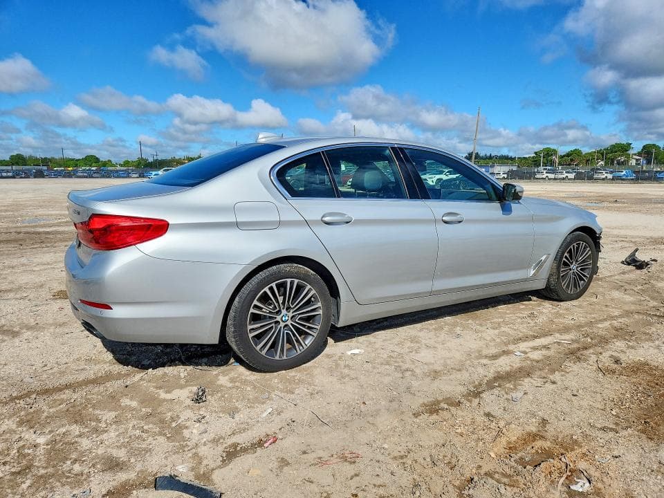 2020 BMW 540 XI 3