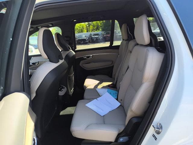 2026 VOLVO XC90 CORE 12