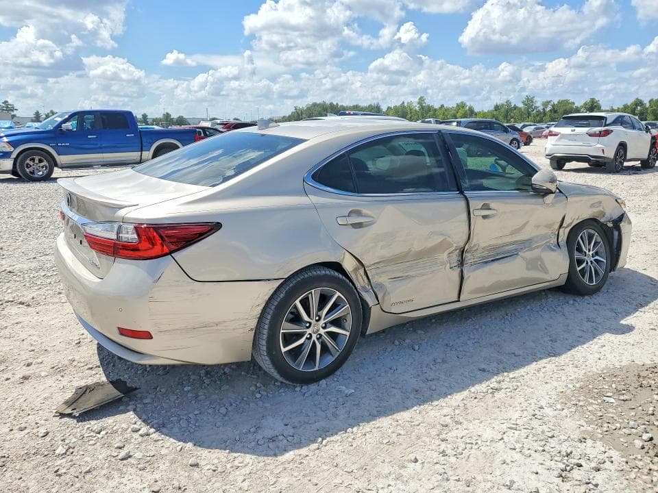 2017 LEXUS ES 300H 3