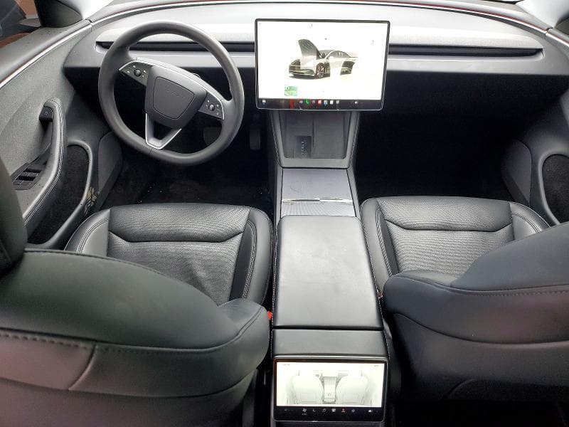 2025 TESLA MODEL 3 8