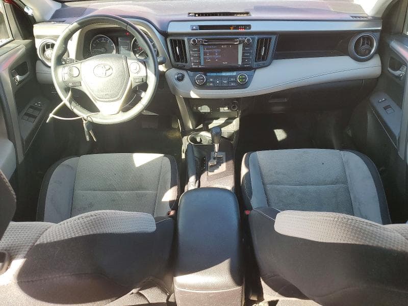 2017 TOYOTA RAV4 XLE 8