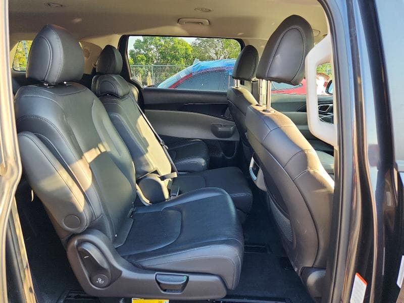 2026 KIA CARNIVAL LXS 11