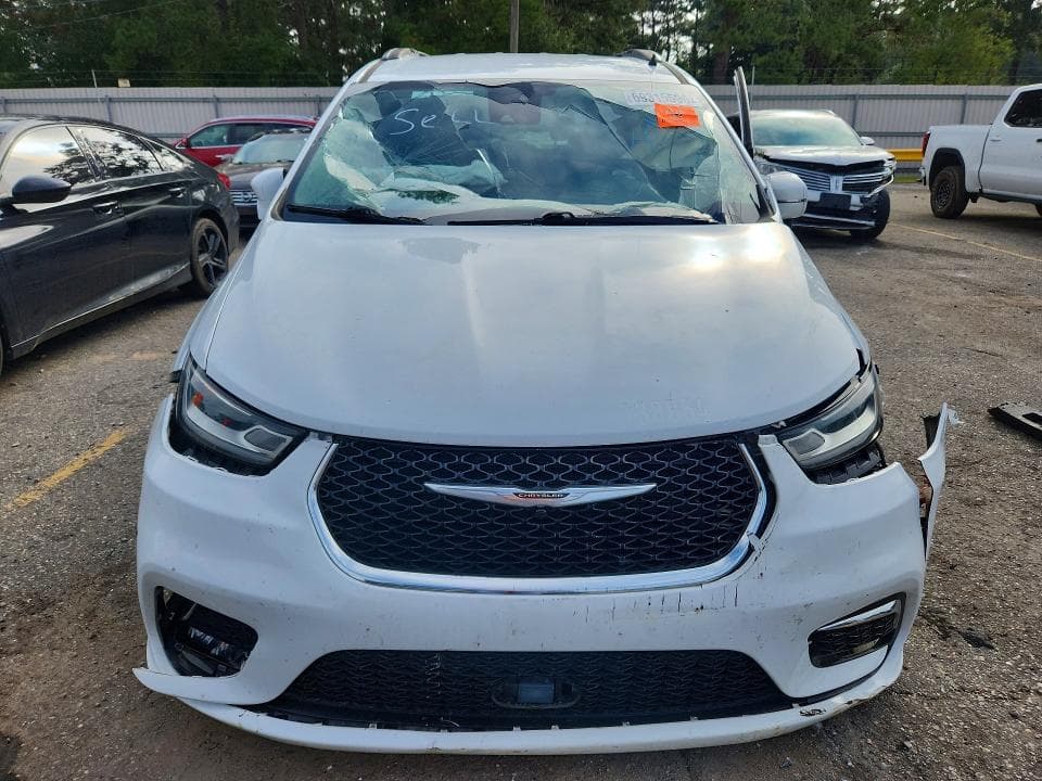 2022 CHRYSLER PACIFICA TOURING L 5