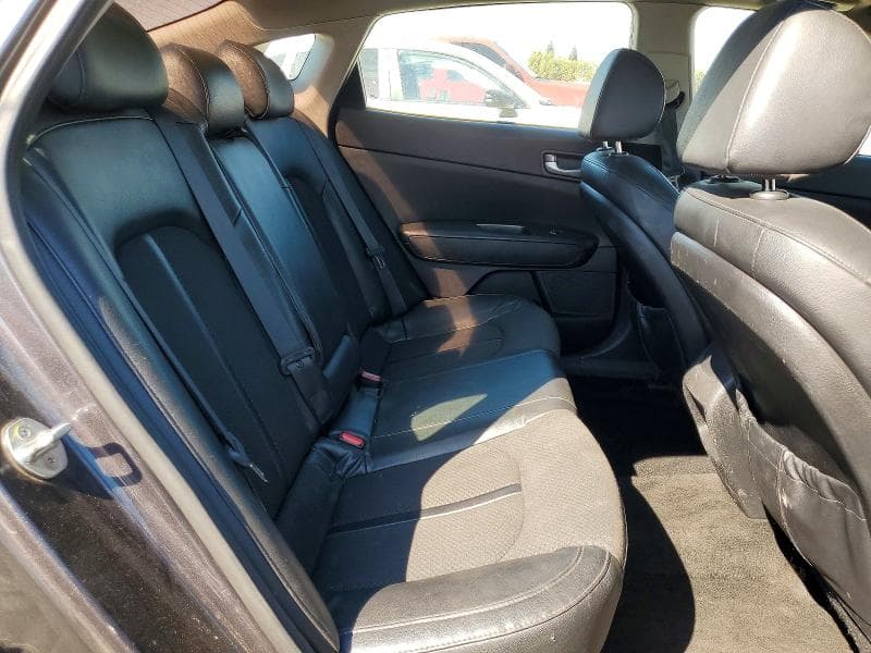 2018 KIA OPTIMA S 10