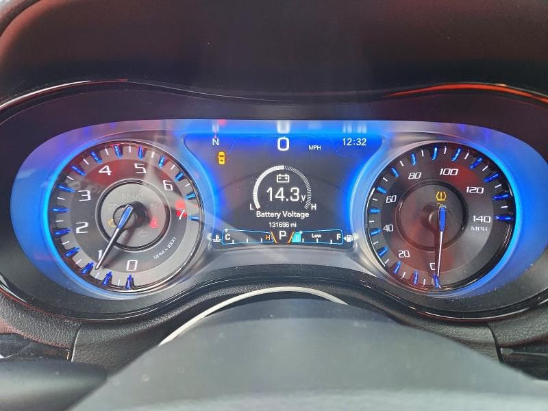 2017 CHRYSLER 300 S 9