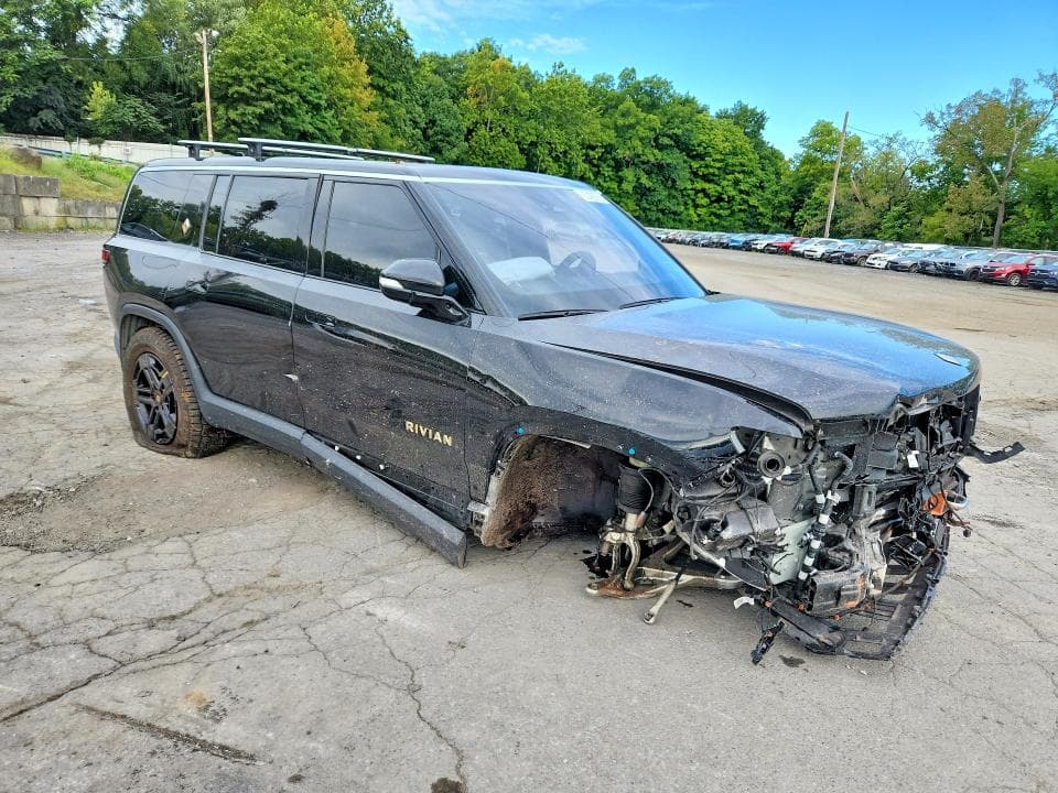 2023 RIVIAN R1S ADVENTURE 4
