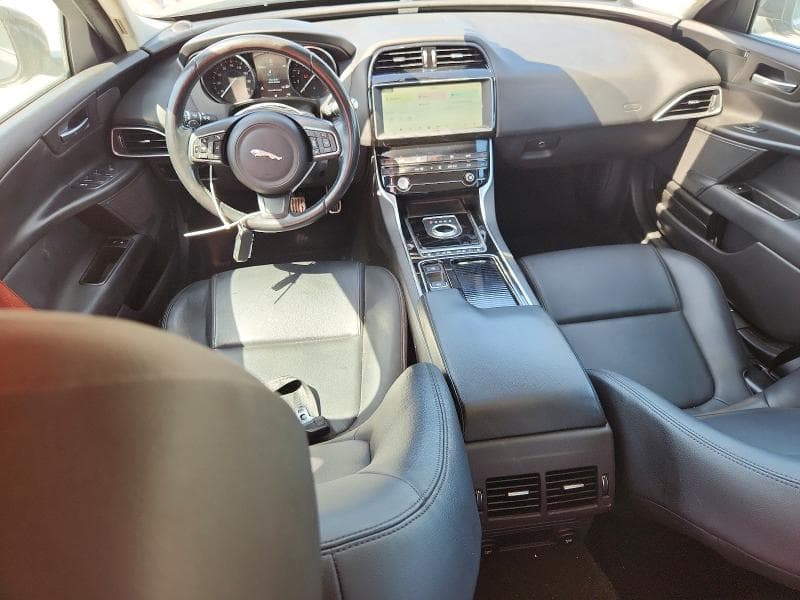 2019 JAGUAR XE 8