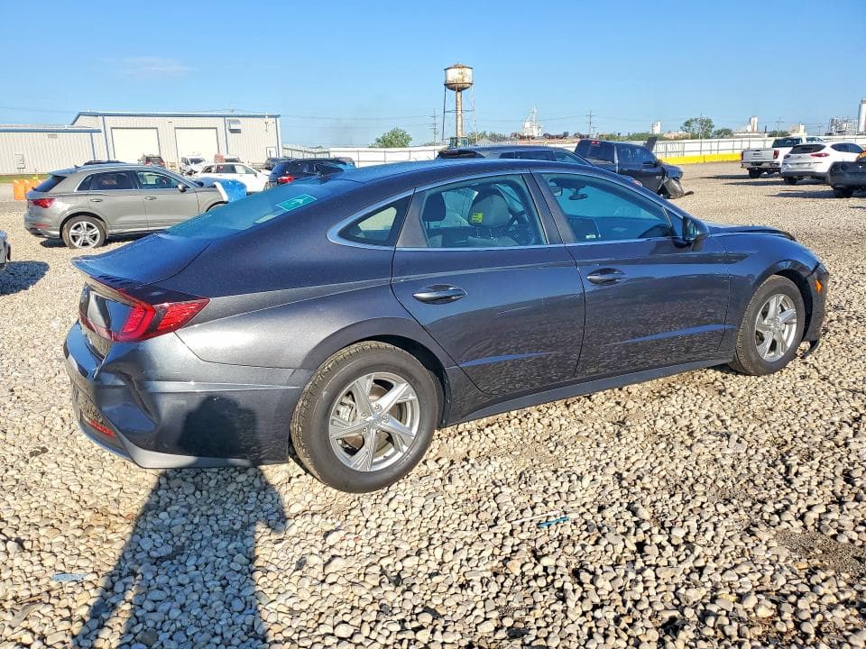 2021 HYUNDAI SONATA SE 3