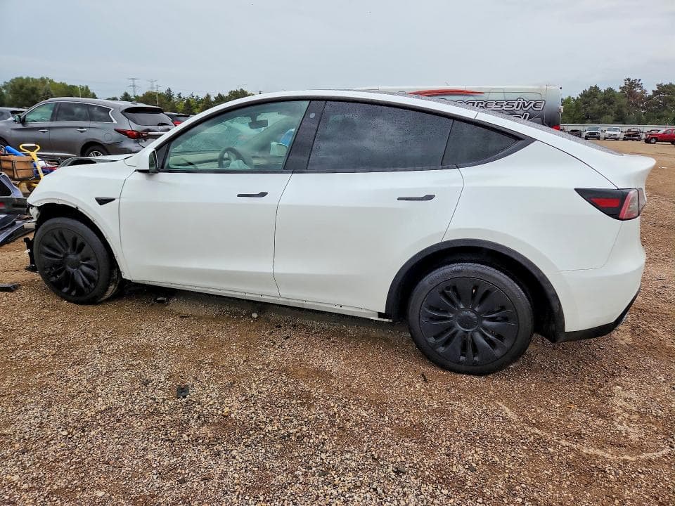2023 TESLA MODEL Y 2