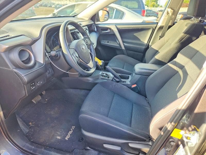 2017 TOYOTA RAV4 XLE 7