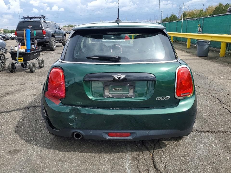 2018 MINI COOPER 6