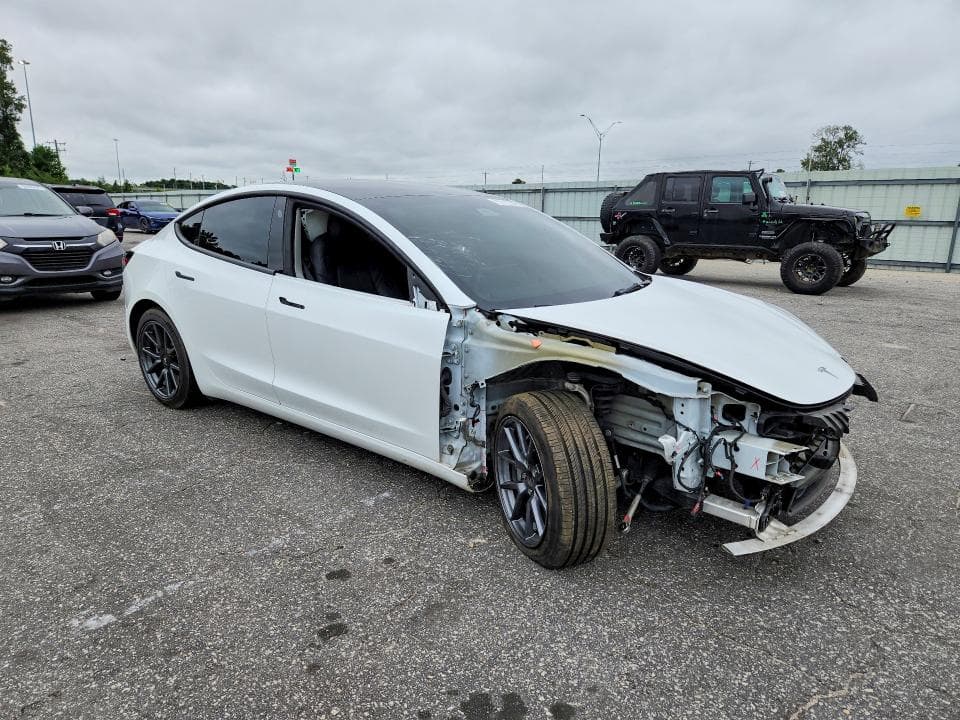 2022 TESLA MODEL 3 4