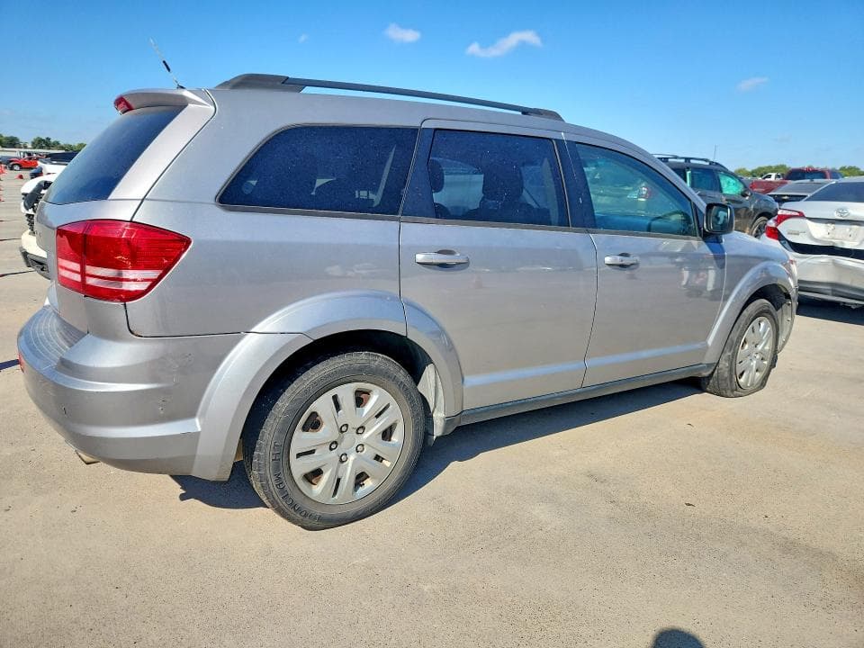 2017 DODGE JOURNEY SE 3