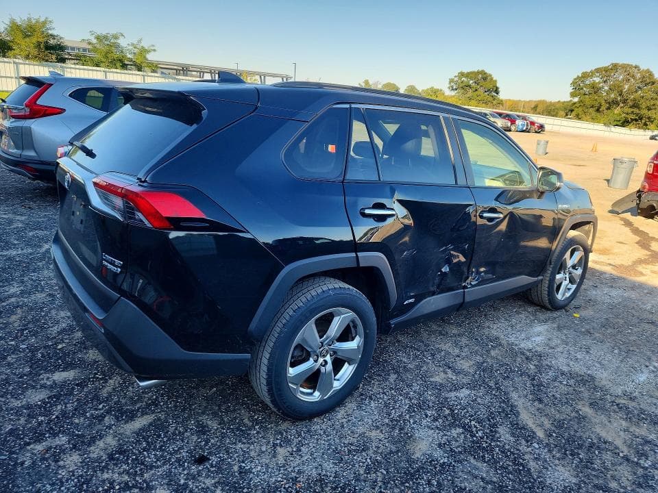 2021 TOYOTA RAV4 LIMITED 3